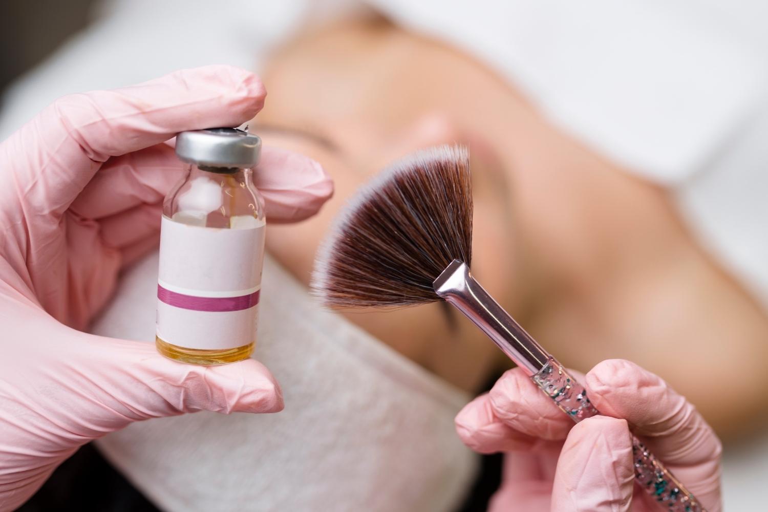 Nærbilde av kjemisk peeling, peeling med syrer